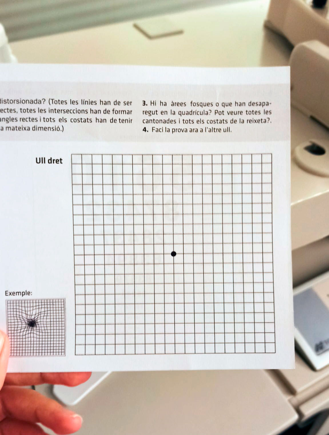 Rejilla Amsler - VERTE Oftalmología Barcelona