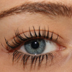 ¿Puedo maquillarme después de un LASIK? - VERTE Oftalmología Barcelona